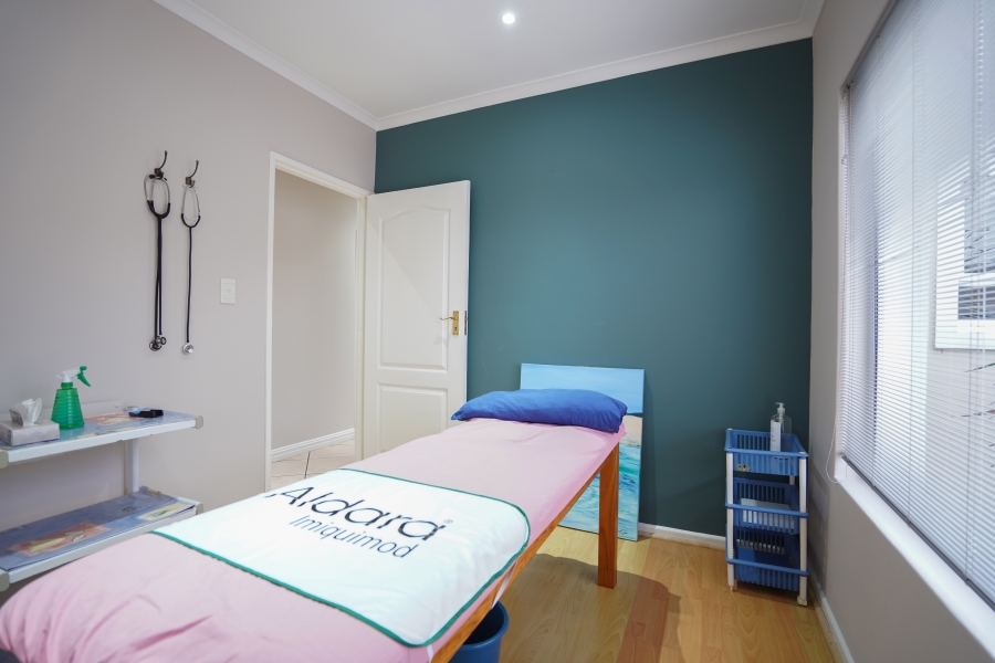 3 Bedroom Property for Sale in Parklands Western Cape